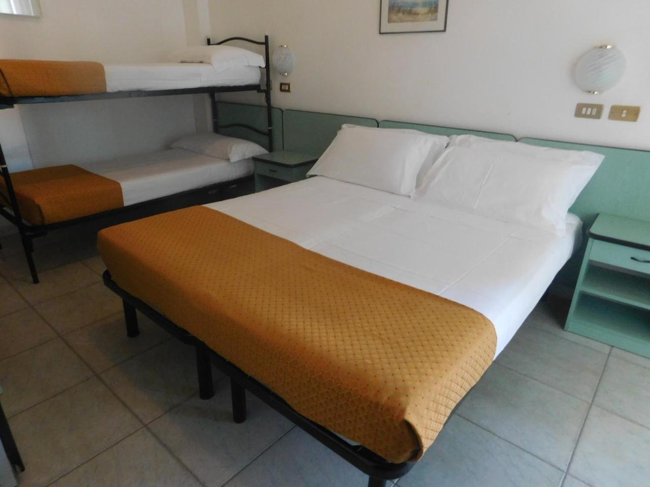 Hotel Dolores Rimini Exterior foto